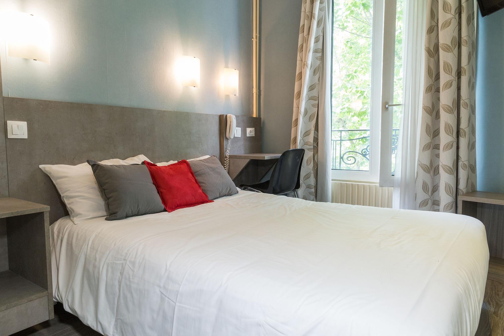 Panam Hotel Paris Gambetta- Place Gambetta-Mairie Du 20 Emme المظهر الخارجي الصورة