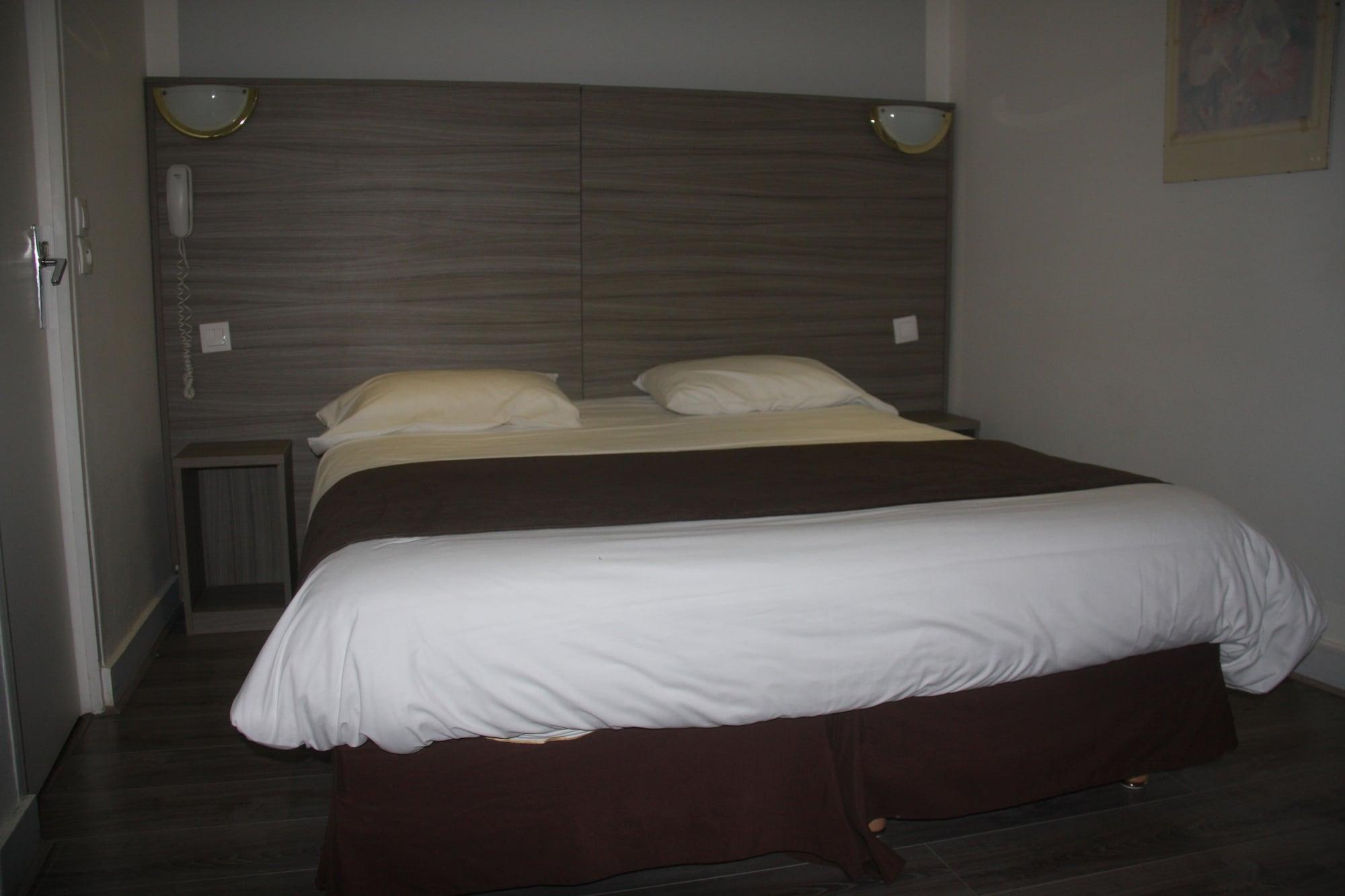Panam Hotel Paris Gambetta- Place Gambetta-Mairie Du 20 Emme المظهر الخارجي الصورة