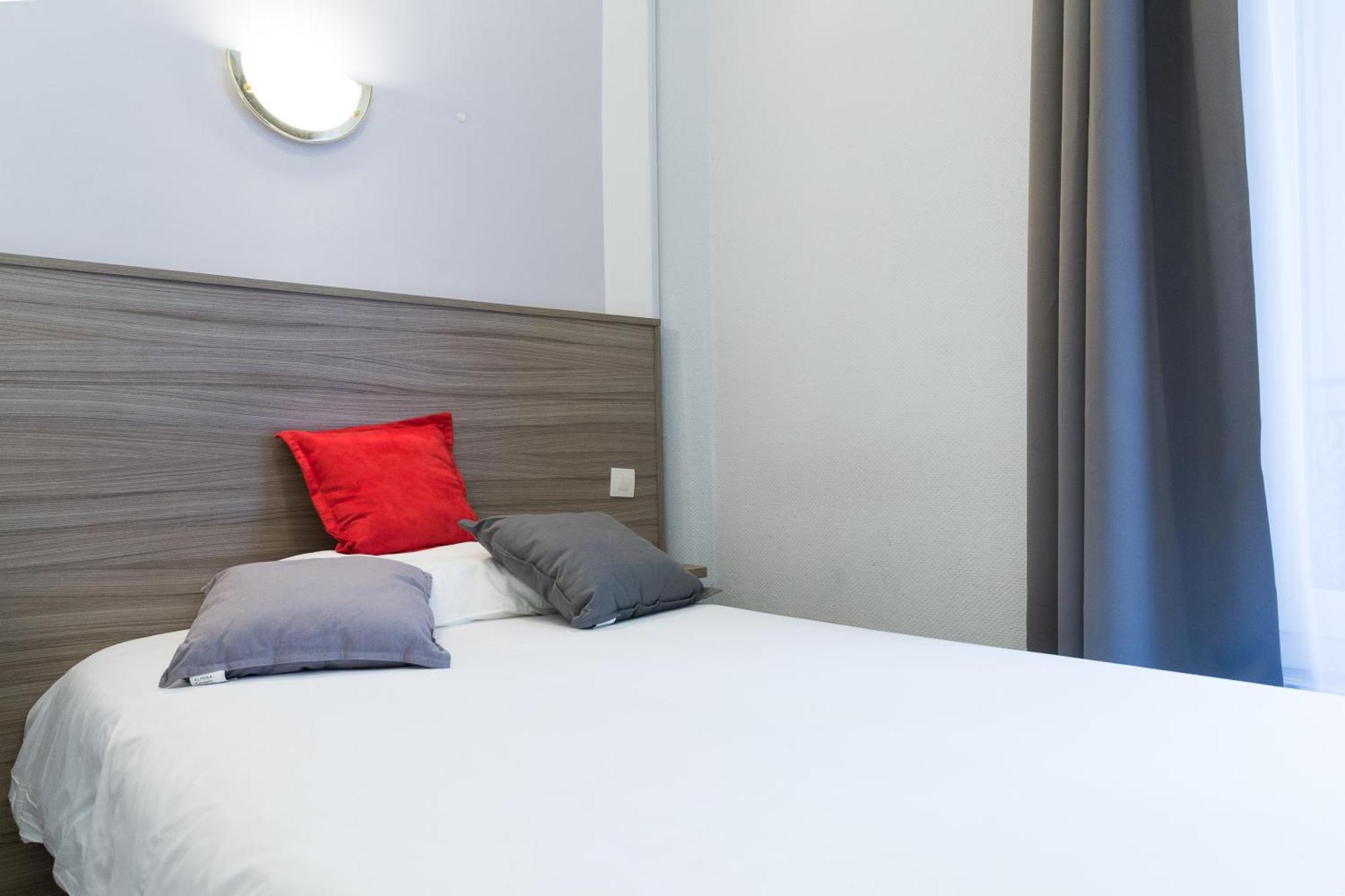 Panam Hotel Paris Gambetta- Place Gambetta-Mairie Du 20 Emme المظهر الخارجي الصورة