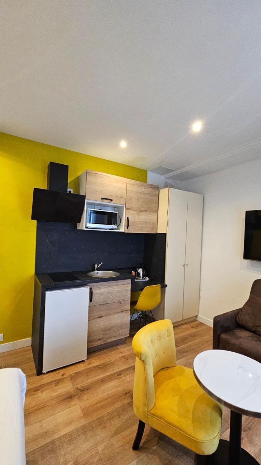 Panam Hotel Paris Gambetta- Place Gambetta-Mairie Du 20 Emme المظهر الخارجي الصورة