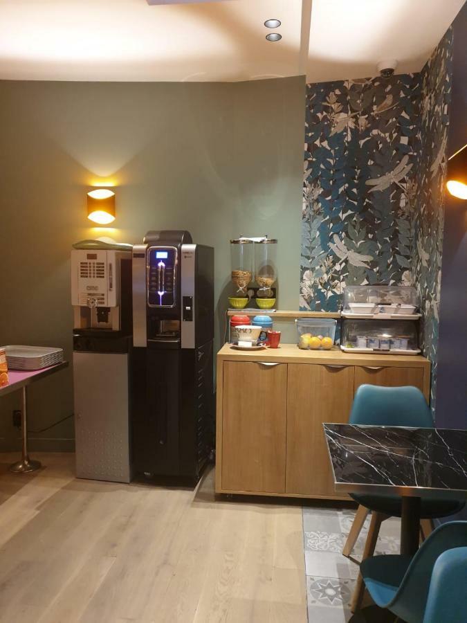 Panam Hotel Paris Gambetta- Place Gambetta-Mairie Du 20 Emme المظهر الخارجي الصورة